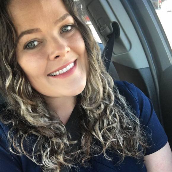 Meet the Posher Other - Meet your Posher, Anna